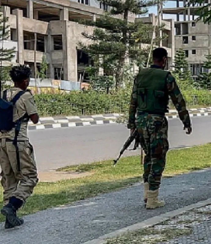 تل أبيب تتحرك لإنقاذ 20 إسرائيليا عالقا وسط المعارك بين جبهة تحرير